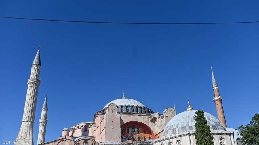 المحكمة الإدارية العليا التركية قررت إلغاء قرار سنة 1934 القاضي بتحويل آيا صوفيا إلى متحف.
