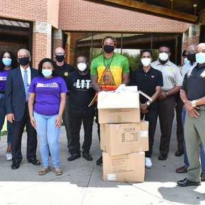 حملة كمامة لكل مواطن في أتلانتا بولاية جورجيا