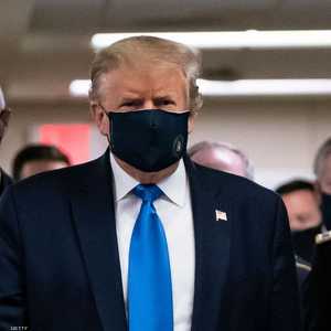 ترامب بالكمامة علنا للمرة الأولى