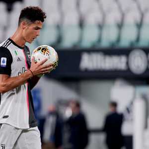 خسر يوفنتوس أكثر من 100 مليون دولار