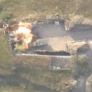 جانب من القصف على طرفي الحدود بين أرمينيا وأذربيجان.