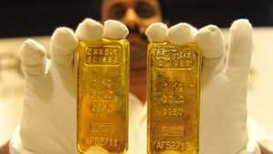 انخفضت أسعار الذهب عن مستوى 1800 دولار للأوقية.. أرشيفية