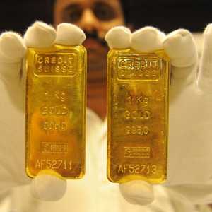 انخفضت أسعار الذهب عن مستوى 1800 دولار للأوقية.. أرشيفية