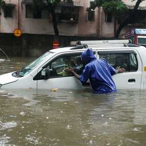 أمطار موسمية تنهال على أجزاء من الهند