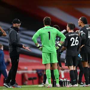 كلوب يبحث عن لاعب مبدع في وسط الملعب