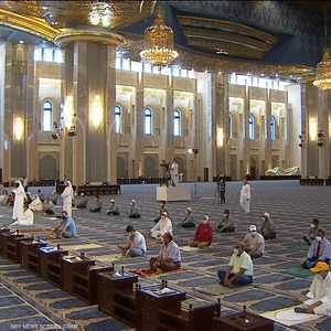 المصلون عادوا للمساجد مع الأخذ بالإجراءات الصحية.