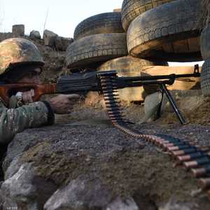 جندي أرمني يحرس نقطة في ناغورني قره باغ