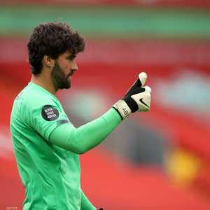 أليسون تألق مع ليفربول