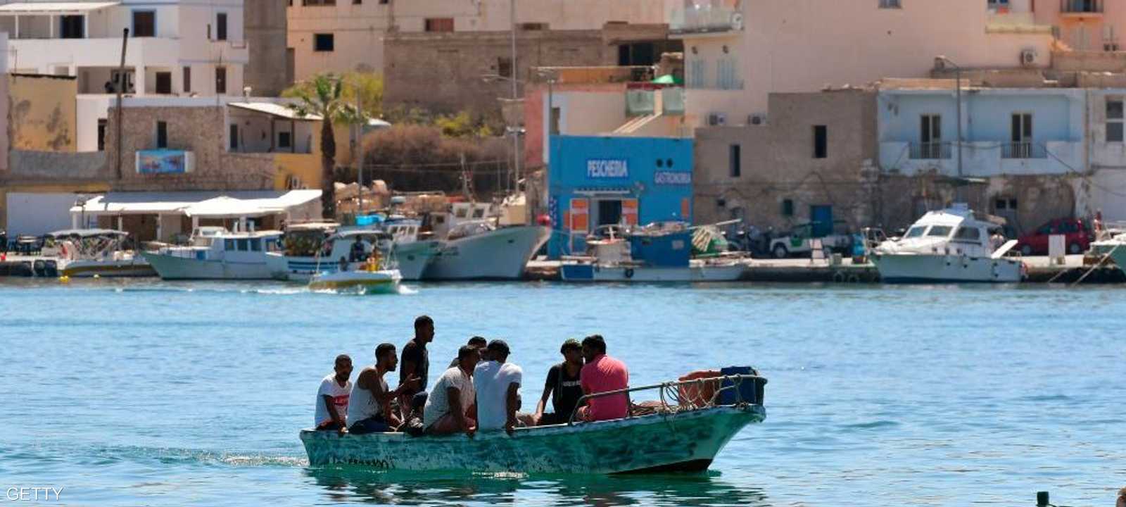 جزيرة "لامبيدوسا" تعد مقصد المهاجرين غير الشرعيين في إيطاليا