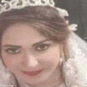 رضا بفستان الزفاف