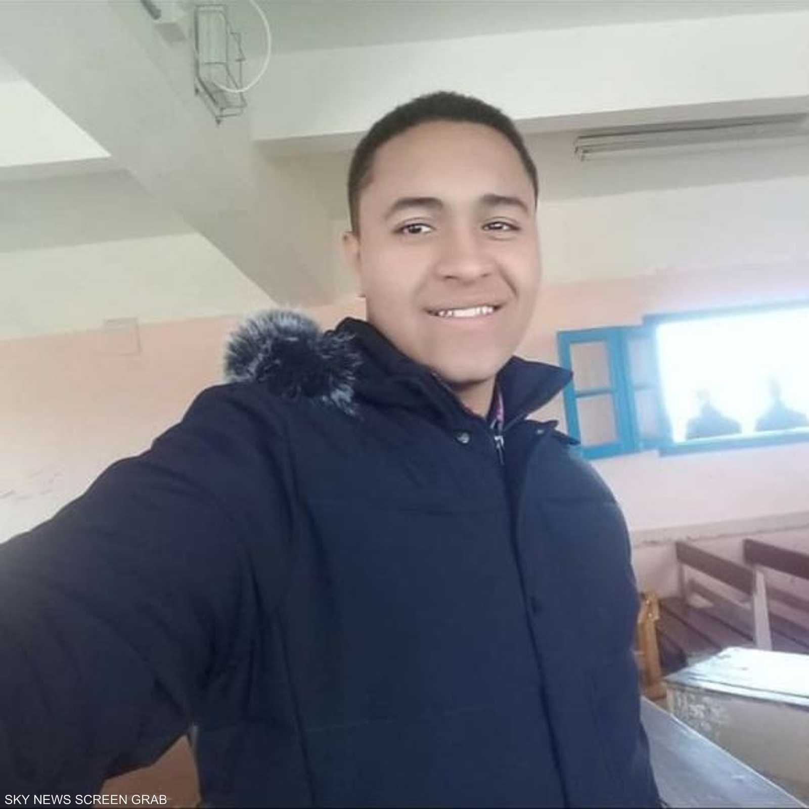 الطالب أحمد السيد الأول على مصر بالثانوية العامة