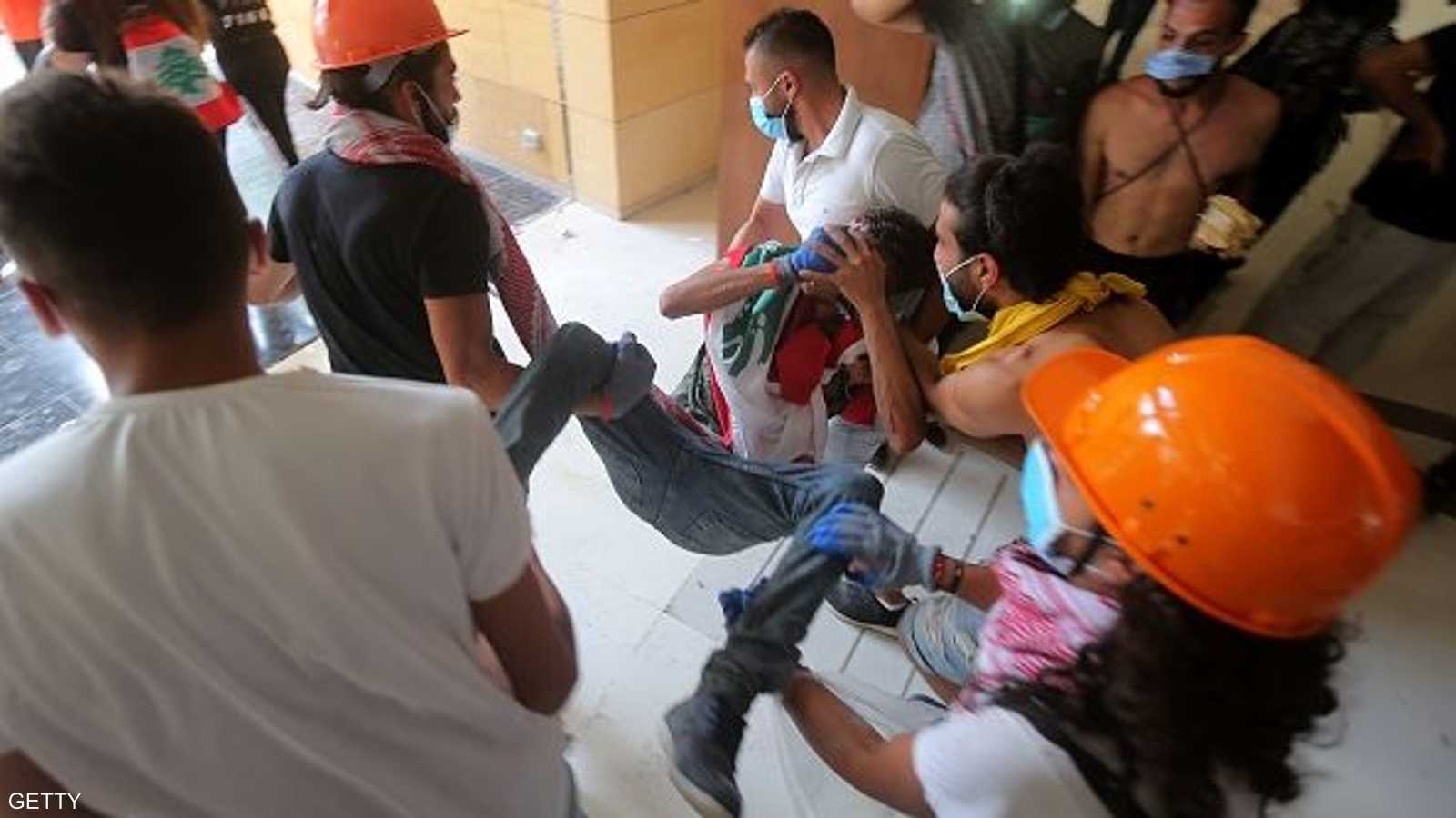 أحد جرحى التظاهرات في العاصمة بيروت