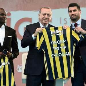 كرة القدم والسياسة وجهان لعملة واحدة في تركيا