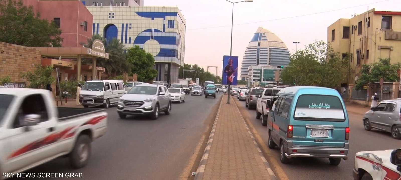 شركات الاتصالات بالسودان متهمة بالتسبب جزئيا في أزمة الجنيه