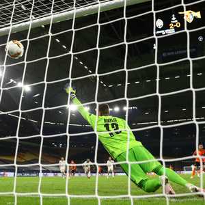 الهدف الثالث لآلان باتريك في مرمى بازل