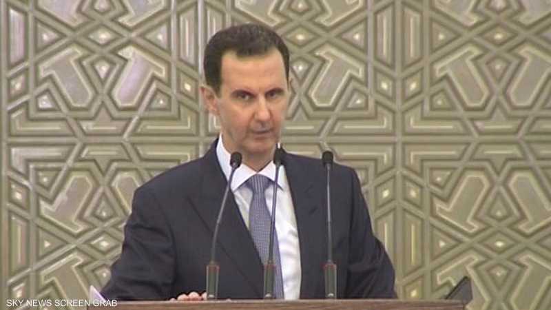 بشار الأسد يقطع كلمته لدقائق بسبب انخفاض في ضغط الدم