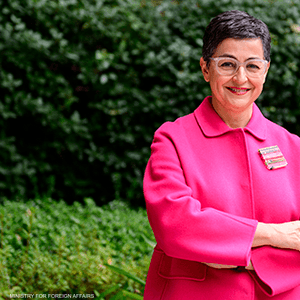 رحبت الوزيرة الإسبانية باتفاق إقامة العلاقات