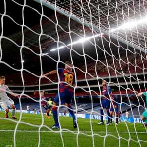 برشلونة تلقى هزيمة تاريخية