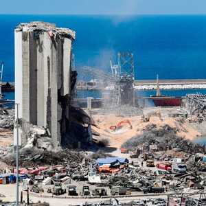 راح ضحية الانفجار عشرات القتلى