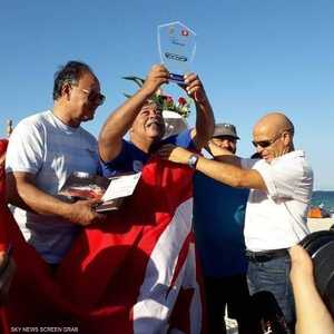 بالهادي بعد خروجه من الماء