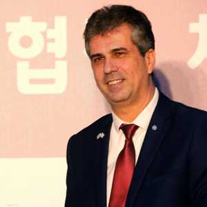 إيلي كوهين أكد وجود قناة اتصال مع الخرطوم