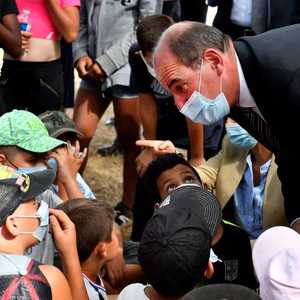 رئيس الوزراء الفرنسي في حوار مع أطفال