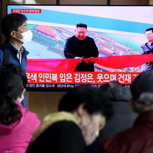 كيم ظهر بعد الاختفاء وافتتح مصنعا للأسمدة