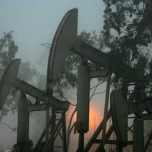 هبطت أسعار النفط بأكثر من ثلاثة في المئة