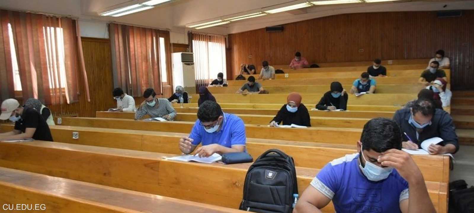 قاعة امتحانات بجامعة القاهرة