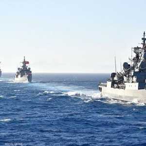 أجرت البحرية التركية مناورات قرب اليونان وقبرص - أرشيف