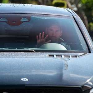 ميسي لحظة وصوله للتدريبات