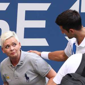 جوكوفيتش يطمأن على حكم الخط