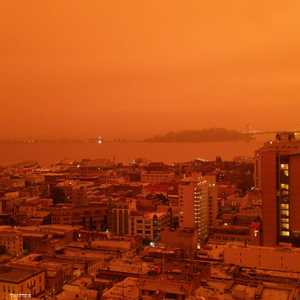 صورة لسماء سان فرانسيسكو صباح الأربعاء