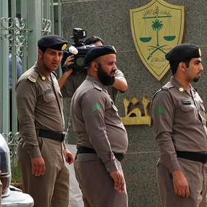 المتهمان حاولا قتل أخ لهما ووالدهما.