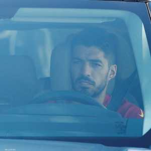 سواريز في موقف لا يحسد عليه