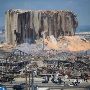 جانب من الدمار في مرفأ بيروت بسبب الانفجار.