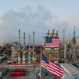 غحدى مصافي النقط الأميركية.