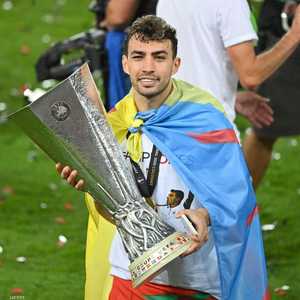 الحدادي مع ناديه إشبيلية