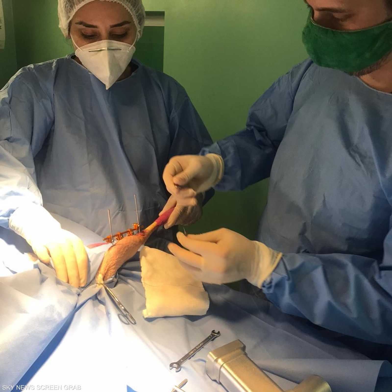 خلال العملية الجراحية