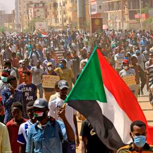 العلاقات مع إسرائيل تمثل جدلا مستمرا في الشارع السوداني