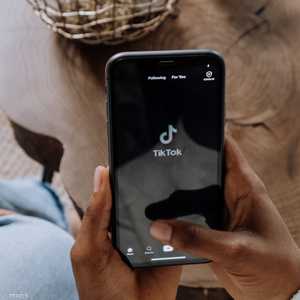 اكتسب "تيك توك" مئات الملايين من المستخدمين