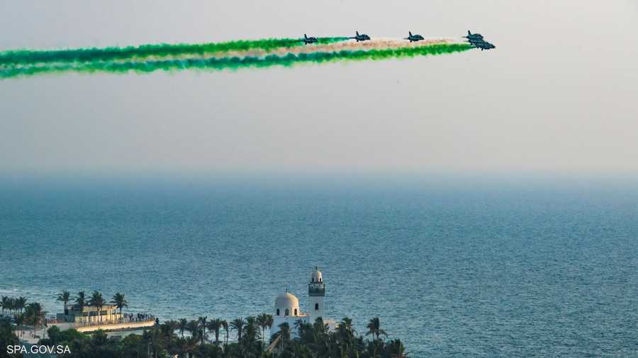 تشكيلات من سلاح الجو السعودي في سماء جدة