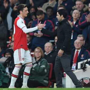 أرشيفية.. أوزيل وأرتيتا