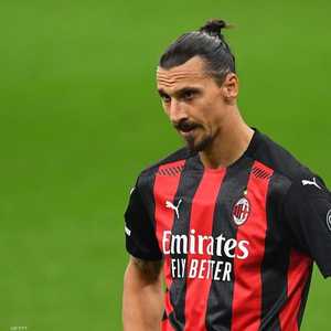 زلاتان خلال مشاركته أمام بولونيا الإثنين.