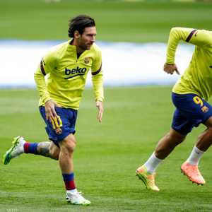 ميسي وسواريز صديقان حميمان