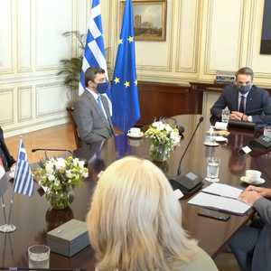 رئيس وزراء اليونان يستقبل عبدالله بن زايد