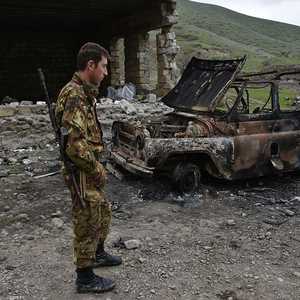 أحد جنود إقليم ناغورنو كاراباخ (أرشيفية)