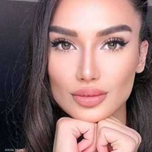 إيمره أشيك وزوجته يغمور