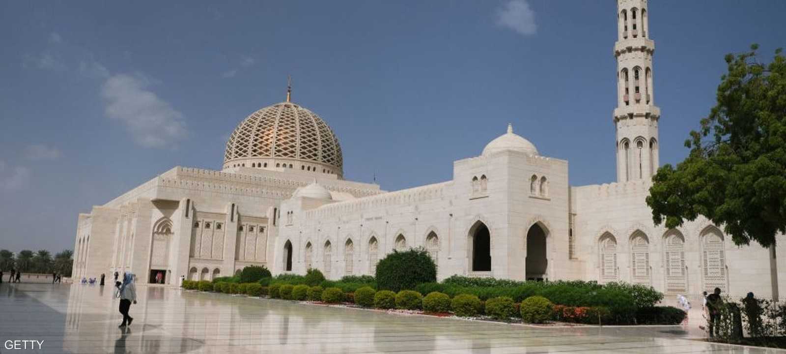 مسجد السلطان قابوس الكبير في العاصمة مسقط