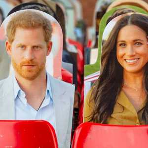 هاري وميغان.. صورتان في المدرجات